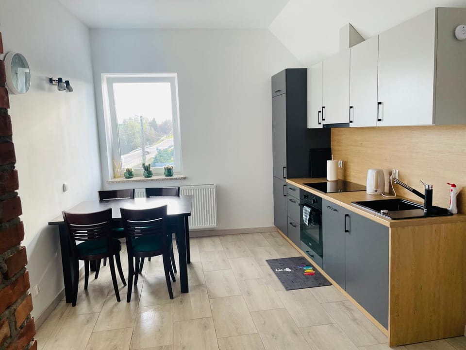 Coffee/tea facilities, Kitchen or kitchenette, Dining area, dishwasher, pet friendly, stove