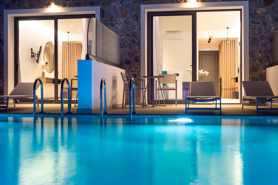 Balcony/Terrace, Swimming pool