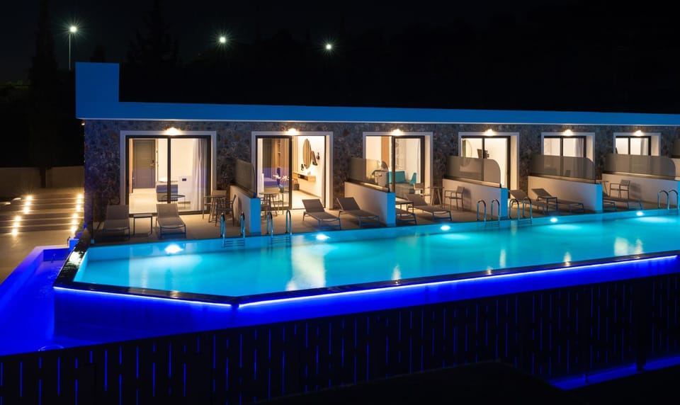 Balcony/Terrace, Swimming pool