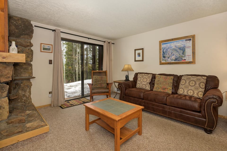 Winter, Living room, fireplace, furniture