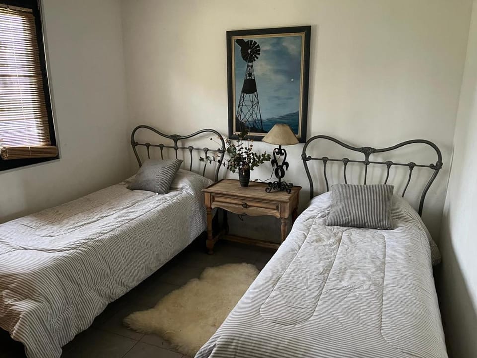 La Angelita Oeste House in Buenos Aires Province