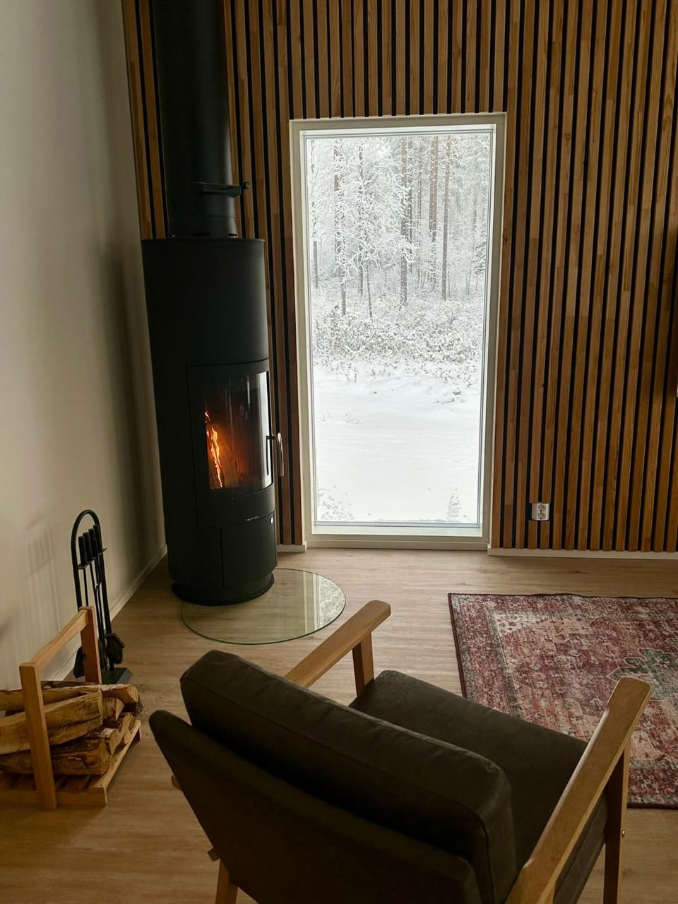 Villa Kataja with winter forest landscape and wi-fi Villa in Rovaniemi