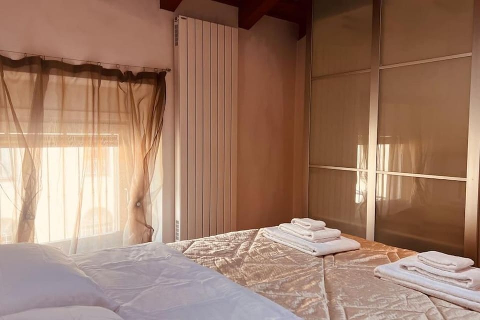 Bed, Photo of the whole room, Bedroom, towels, wardrobe