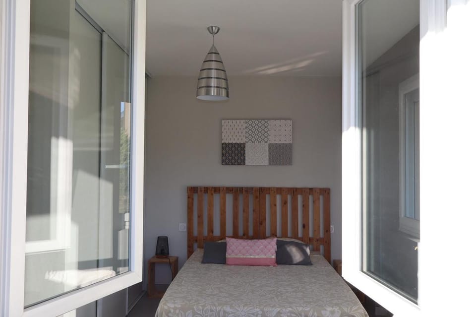 Property building, Living room, Bedroom