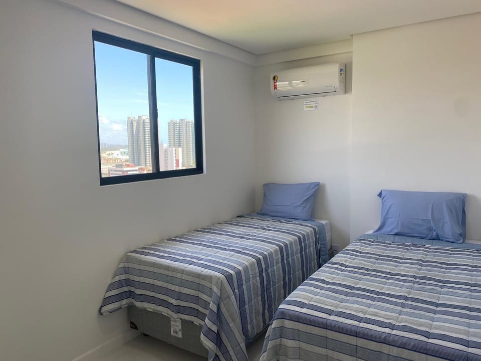 Bed, Photo of the whole room, Bedroom, air conditioner