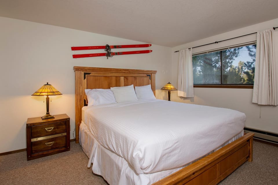 Bed, Day, Skiing, View (from property/room), Bedroom, furniture