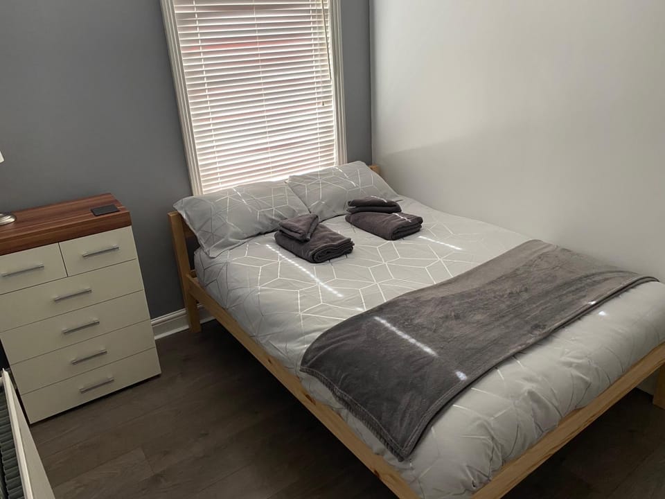 Bed, Photo of the whole room