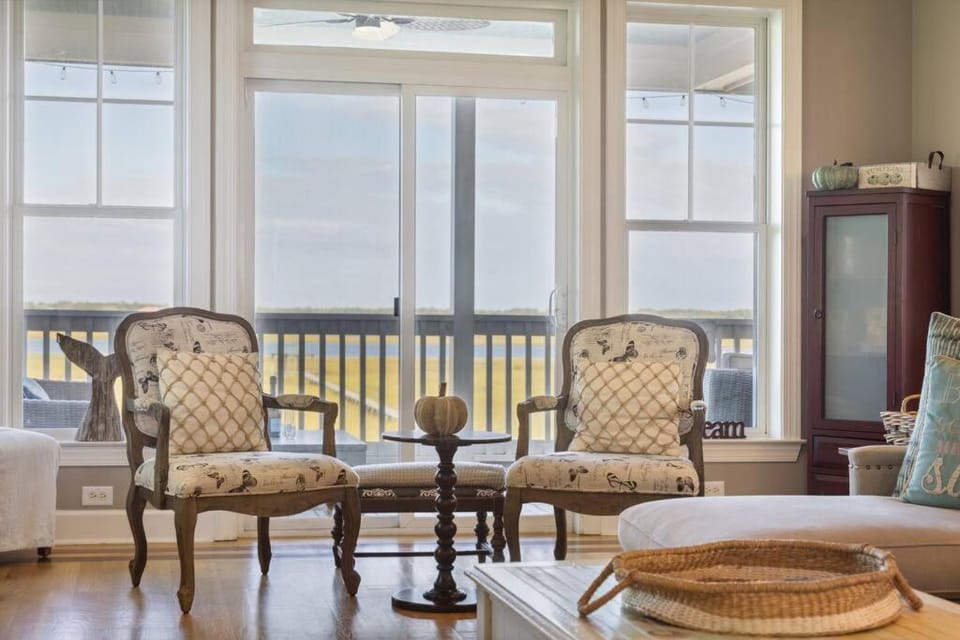 616 E Erie Driftwood Marsh and River Views Private Pool House in Folly Beach