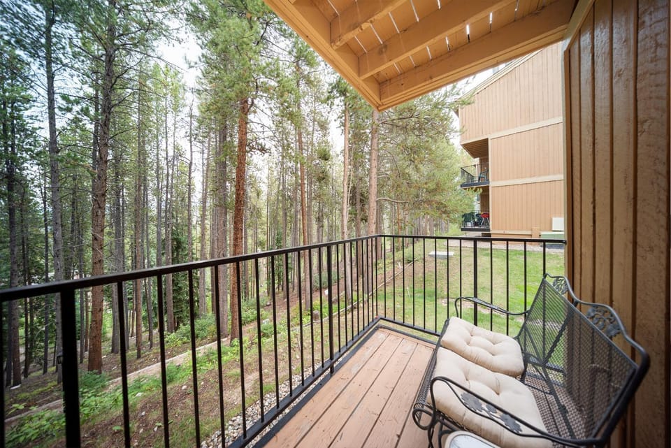Natural landscape, View (from property/room), Balcony/Terrace, Seating area