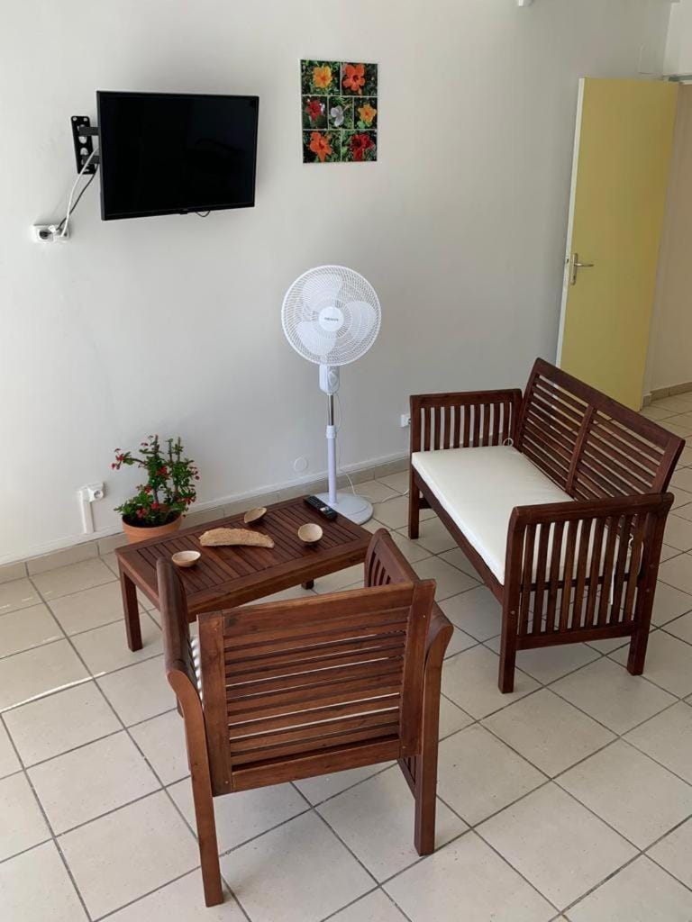 LE JARDIN DE GABRIEL House in Sainte-Anne