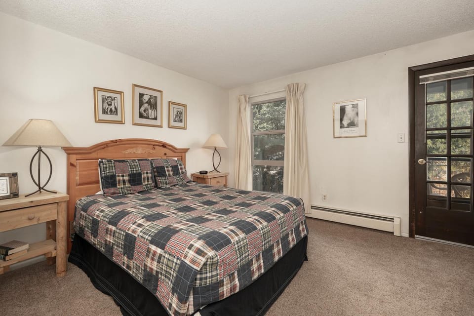 Bed, Day, Bedroom, furniture