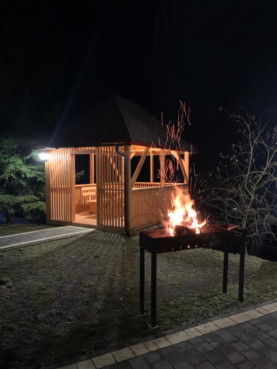 BBQ facilities, Inner courtyard view