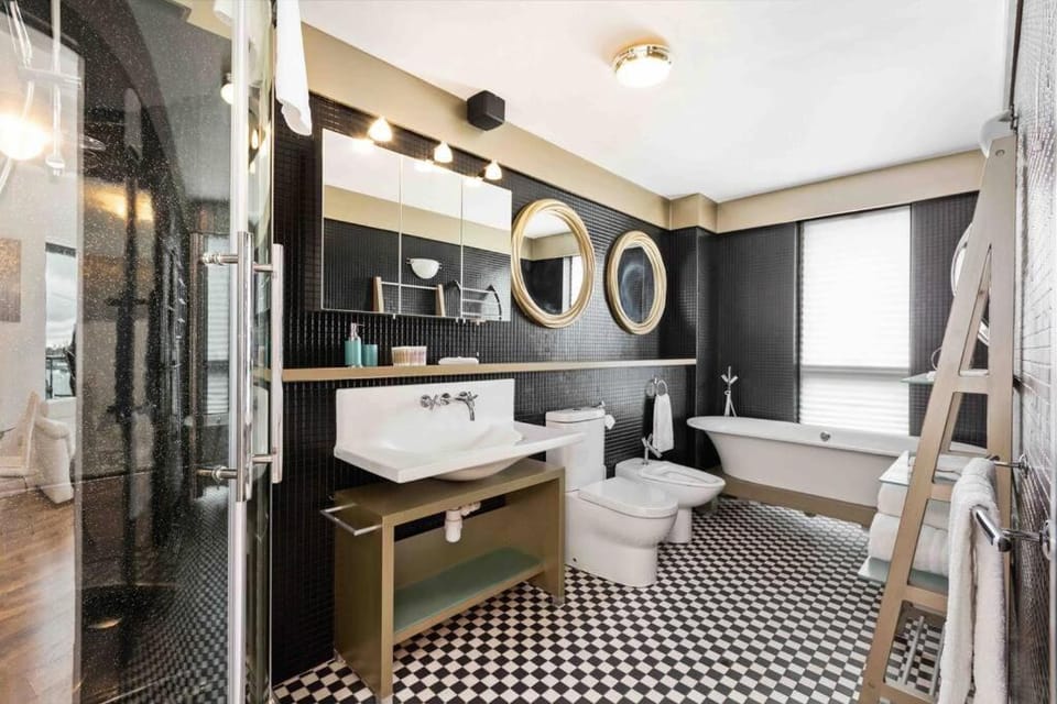 Waterfront Luxury Apartment in Dublin
