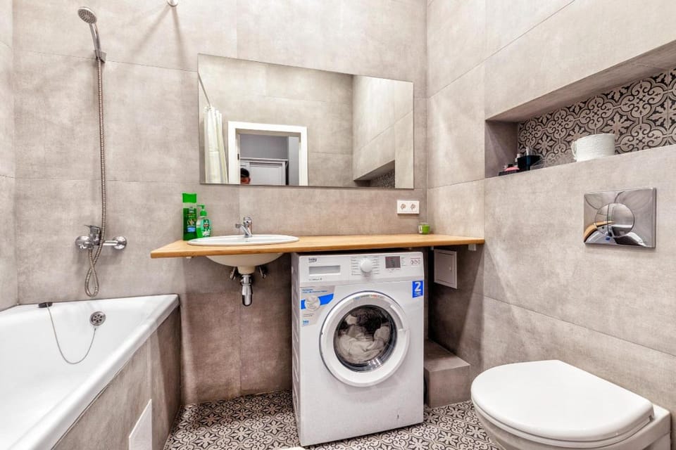 Toilet, Bathroom, washing machine