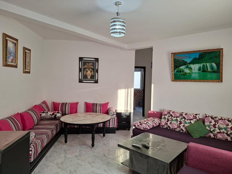 RESIDENCE AL Hoceima 2 Minutes de prés de PLAGE CALABONITA Apartment in Tangier-Tétouan-Al Hoceima