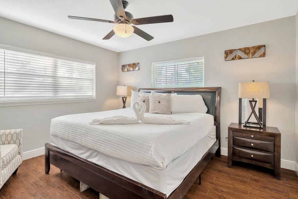 Bed, Bedroom