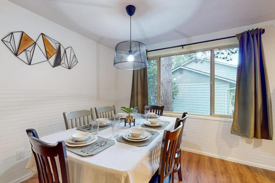 Woodbine Way Retreat House in Bellingham