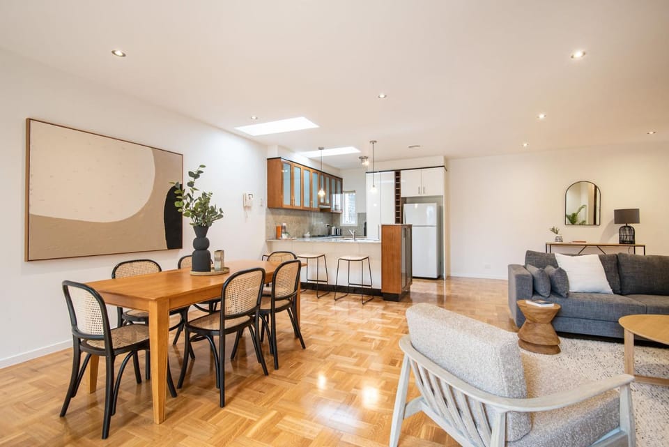 Kitchen or kitchenette, Living room, Dining area