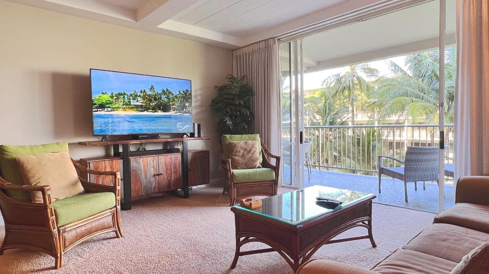 TV and multimedia, Balcony/Terrace, Living room, Seating area, Evening entertainment