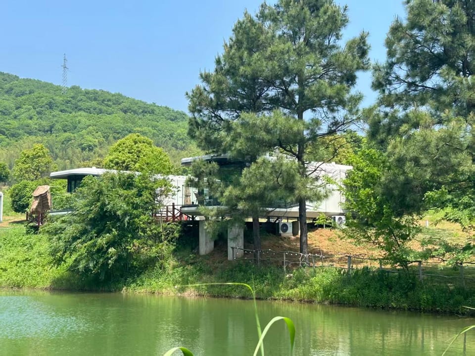 Xiangquan Peach Blossom Sand House in China