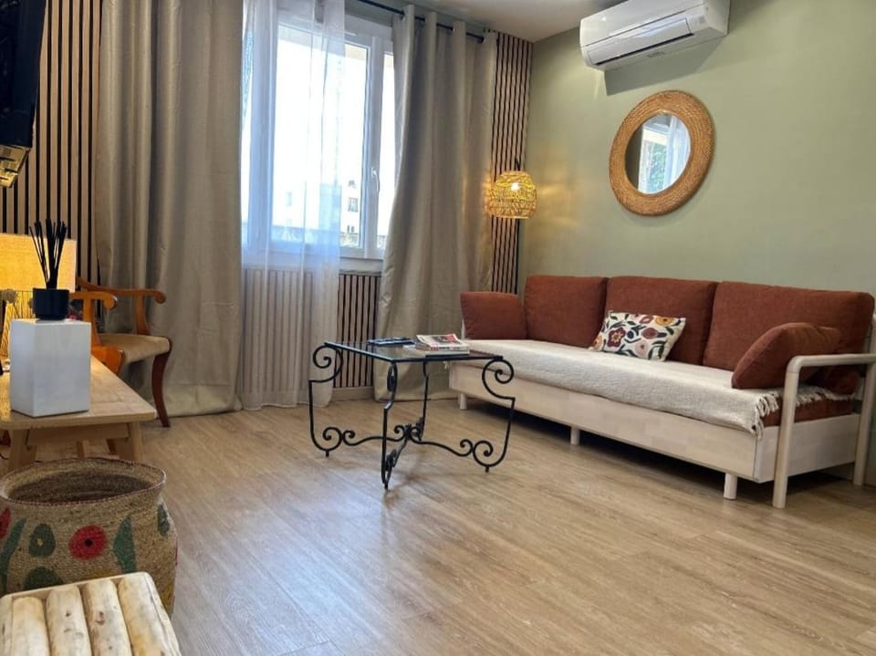 Logement Ajaccio Proche centre-ville Parking Gratuit Apartment in Ajaccio