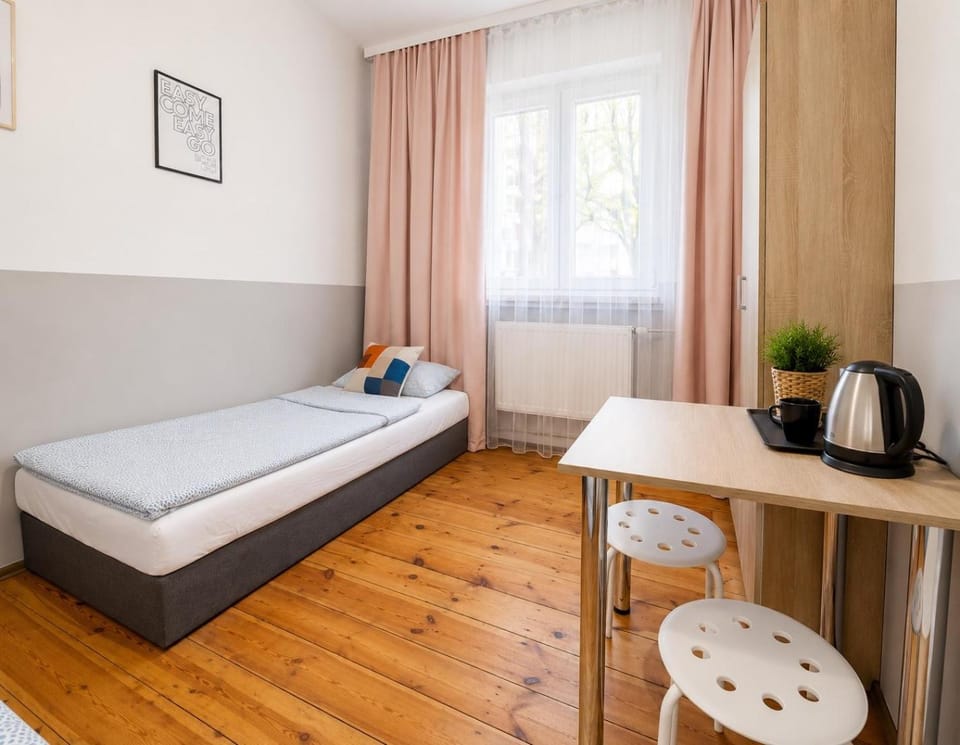 Tanie spanie Wilda - Zameldowanie bezobsługowe - Hostel in Poznan