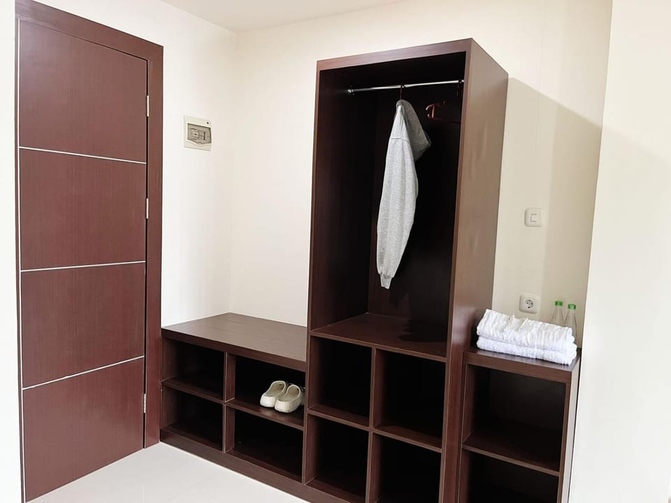 wardrobe