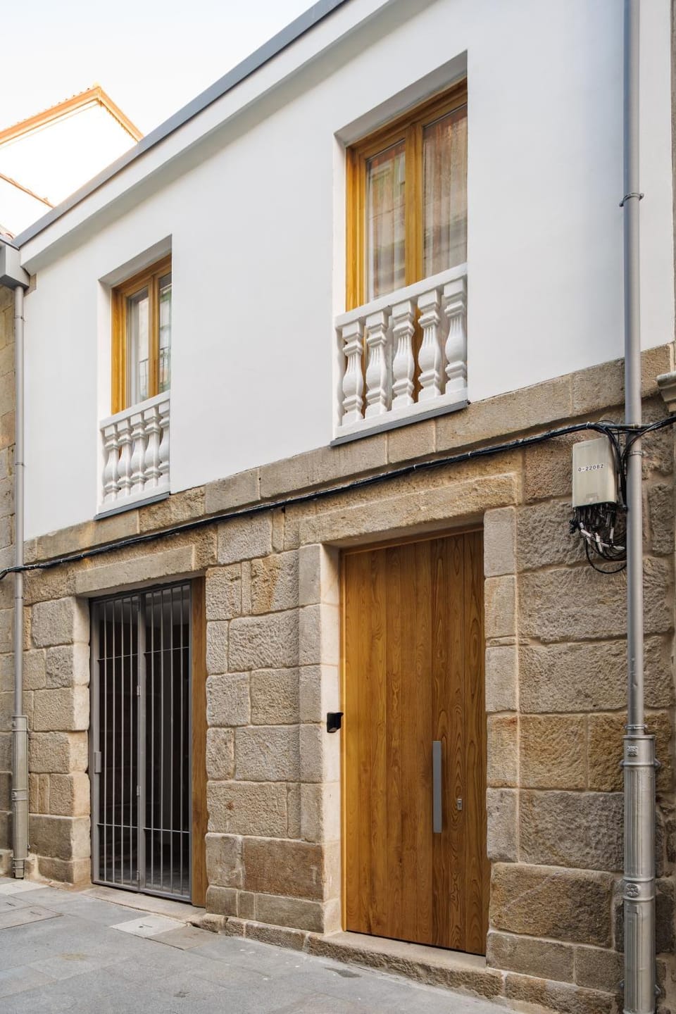 Property building, Facade/entrance, Off site