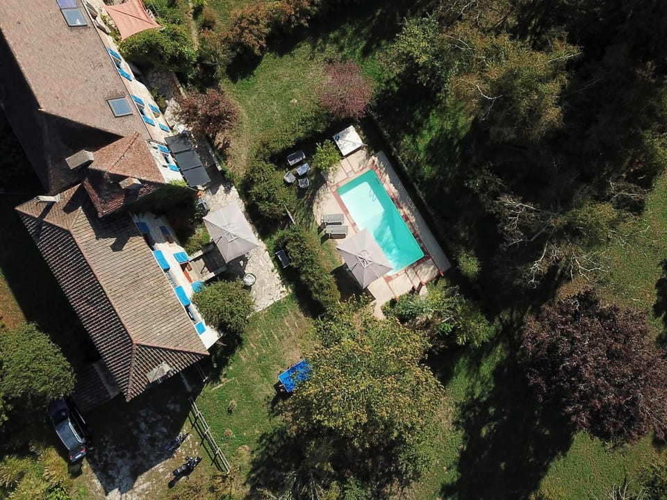 Property building, Bird's eye view, Garden, Garden view, Pool view
