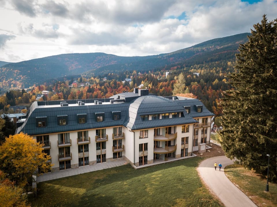 Property building, Day, Natural landscape, Mountain view