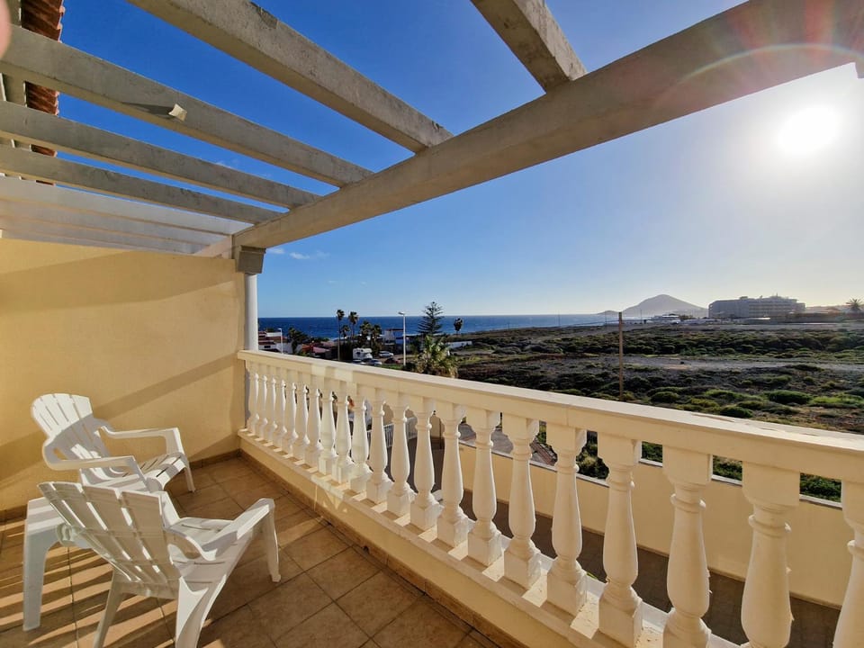 View (from property/room), Balcony/Terrace, Sea view