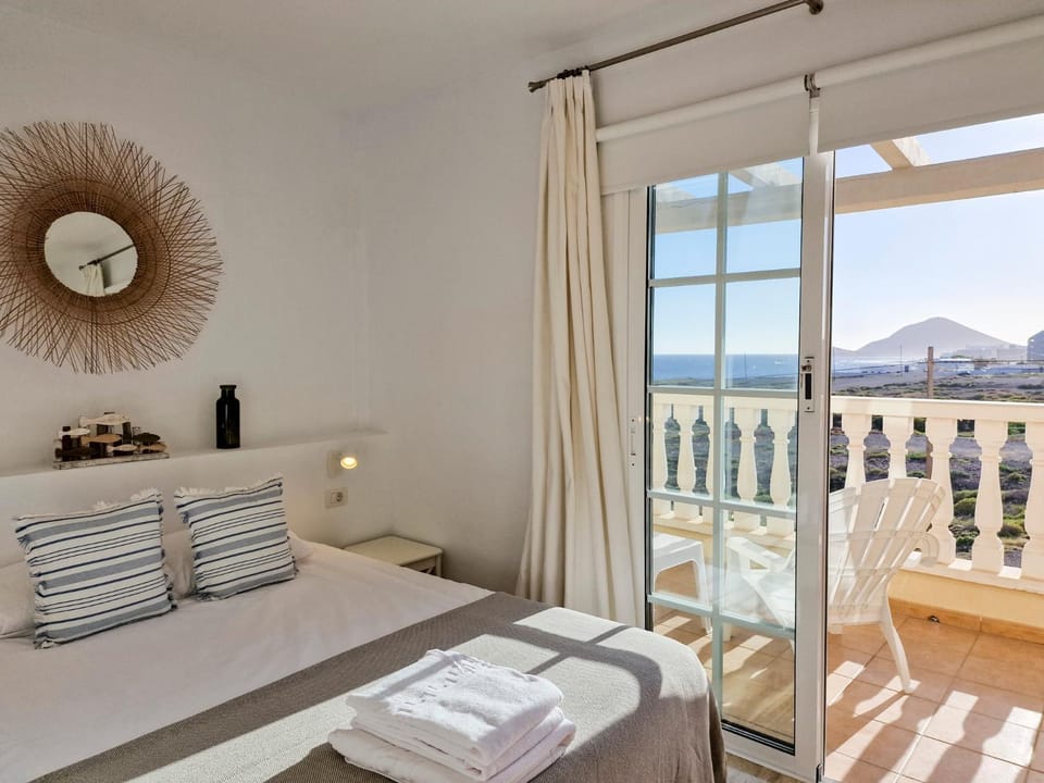Bed, View (from property/room), Photo of the whole room, Bedroom, Sea view