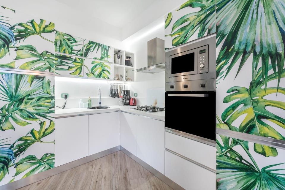Kitchen or kitchenette, Living room