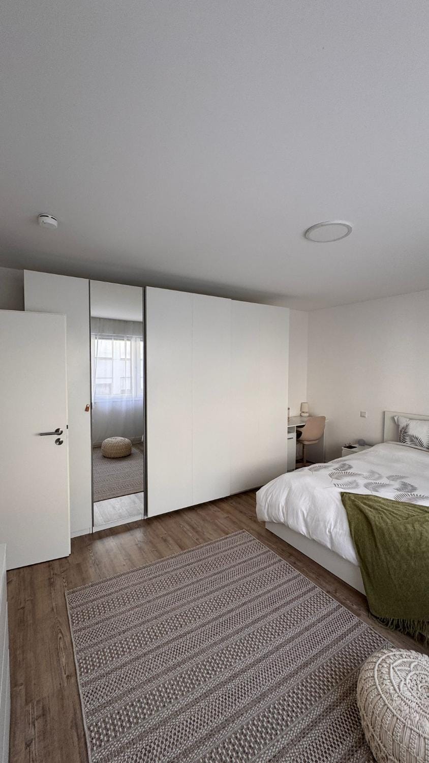 Bed, Photo of the whole room, Bedroom, wardrobe