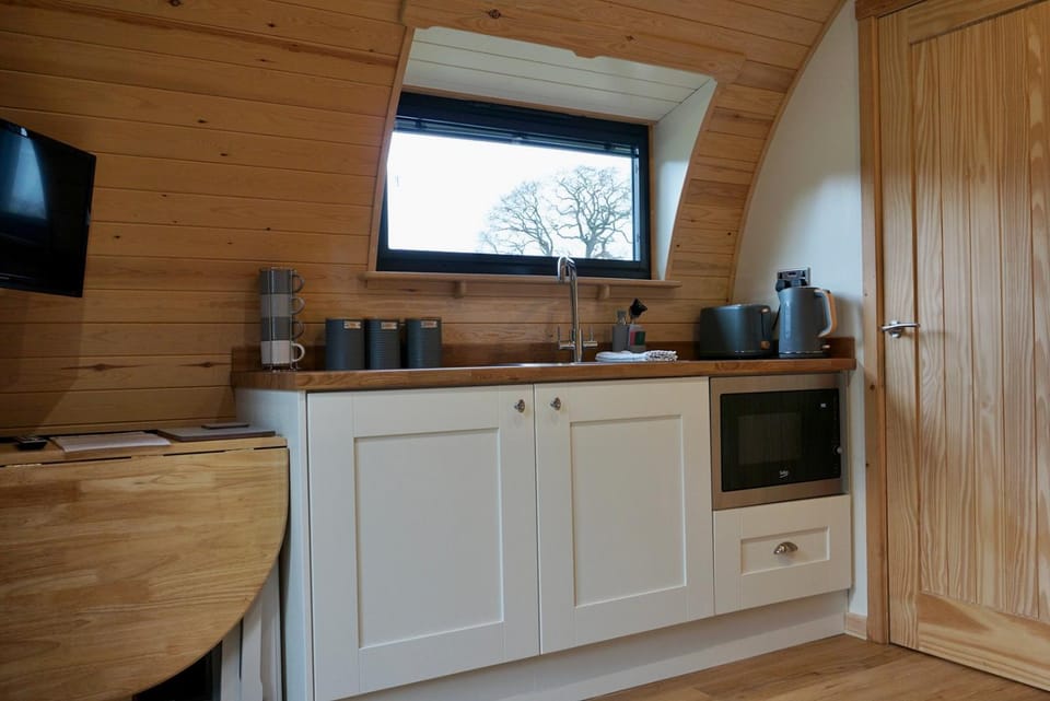Coffee/tea facilities, Kitchen or kitchenette, minibar