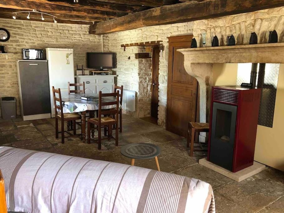 TV and multimedia, Living room, Dining area