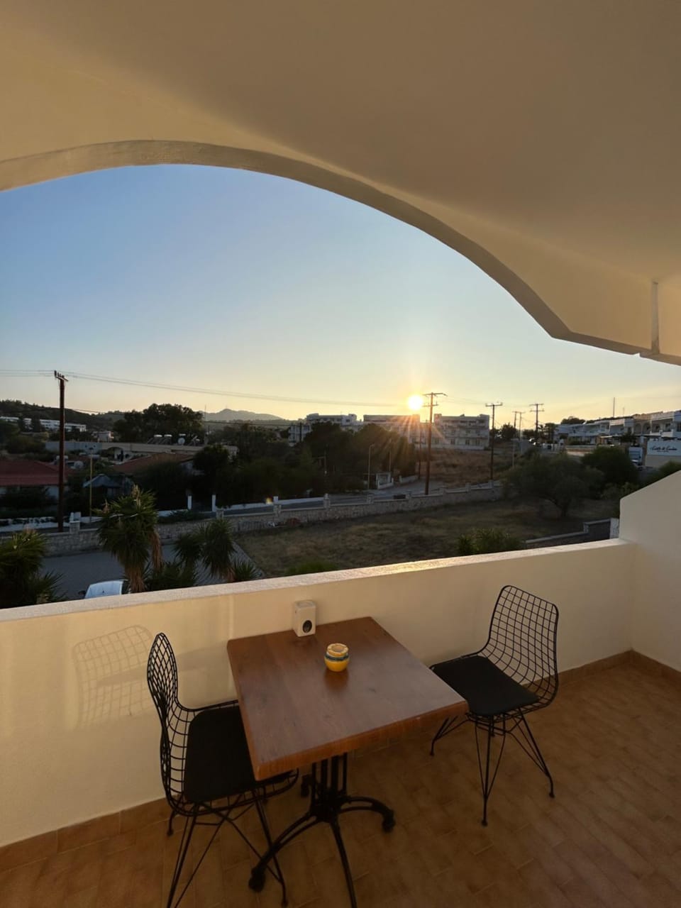 Patio, Day, Natural landscape, View (from property/room), Balcony/Terrace, Dining area, Sunrise, Sunset