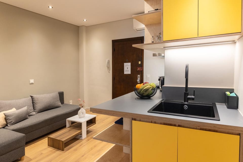 Living room, Seating area, kitchen