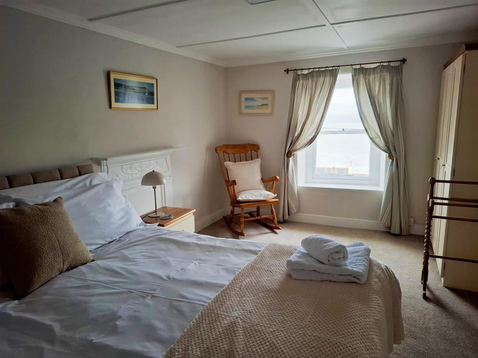 Bedroom, Sea view