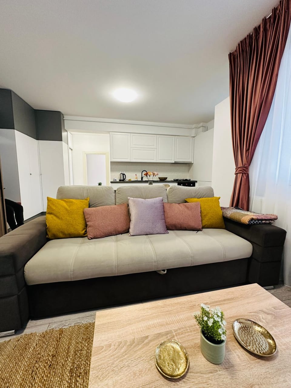 Kitchen or kitchenette, Living room, Seating area