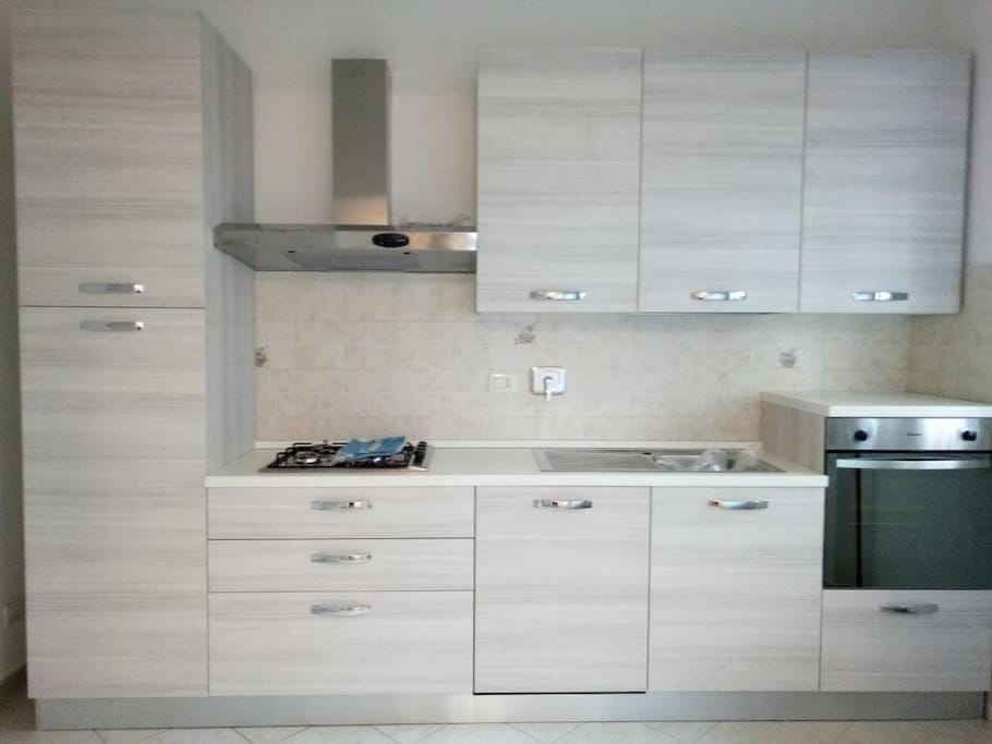 Kitchen or kitchenette, pet friendly, stove