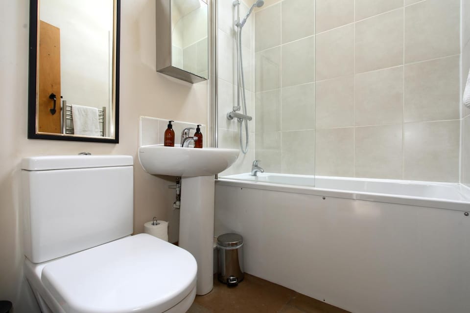 Dumble Cottage House in Derbyshire Dales District