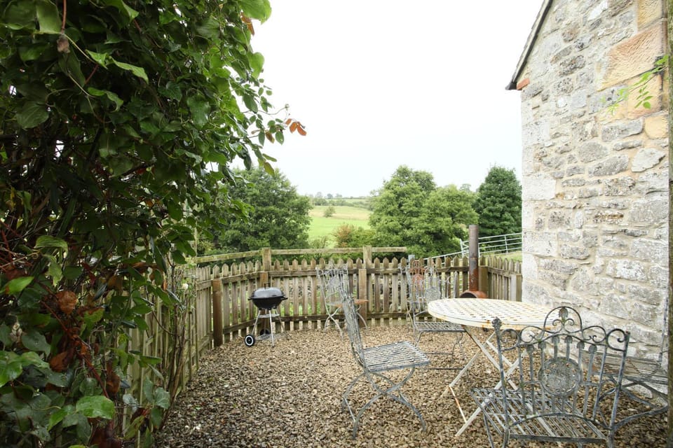 Dumble Cottage House in Derbyshire Dales District