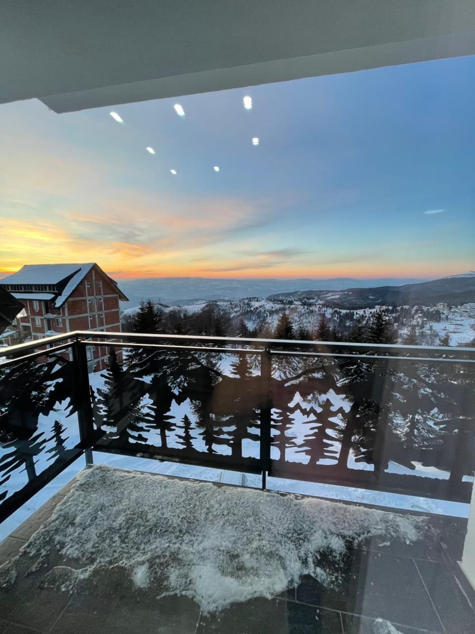 Natural landscape, Winter, View (from property/room), Balcony/Terrace, Balcony/Terrace, Mountain view, Sunset