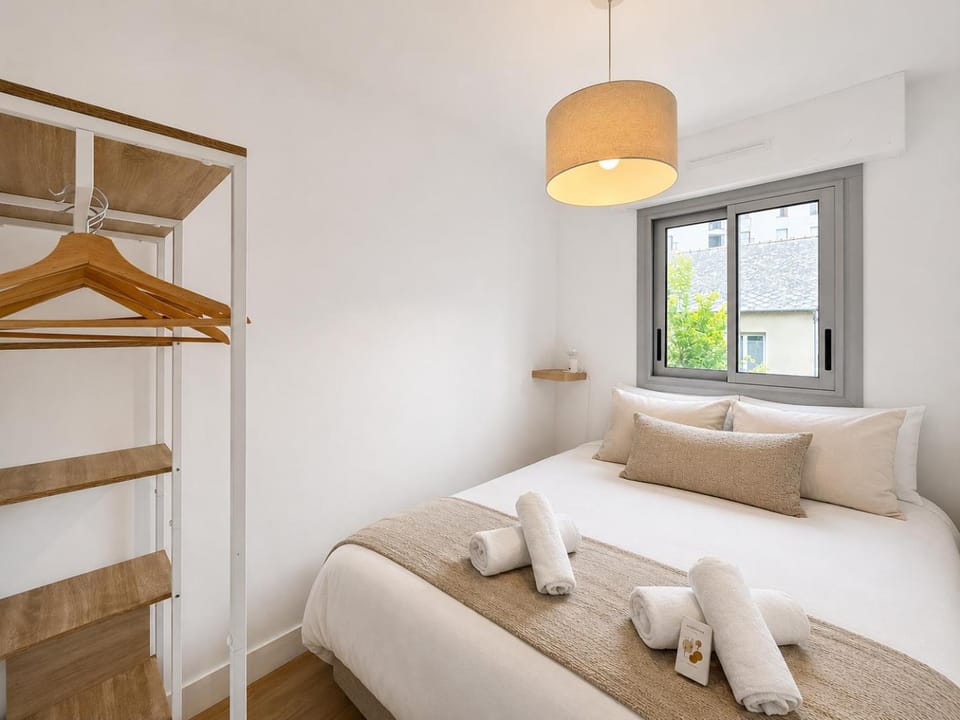 L'escapade - Centre Ville - Parking - Balcon Apartment in Rennes
