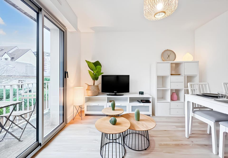 L'escapade - Centre Ville - Parking - Balcon Apartment in Rennes