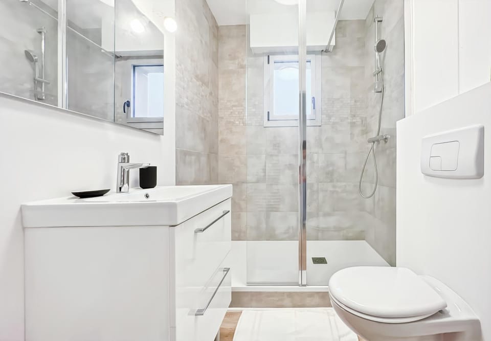 L'escapade - Centre Ville - Parking - Balcon Apartment in Rennes