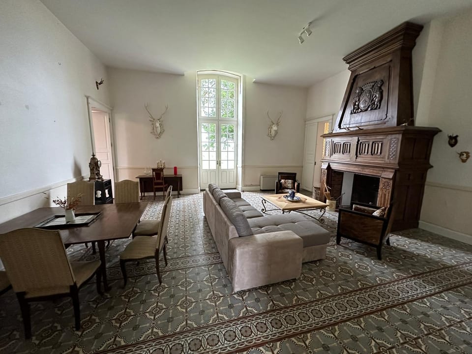 Chateau de Mazelieres Bed and Breakfast in Nouvelle-Aquitaine