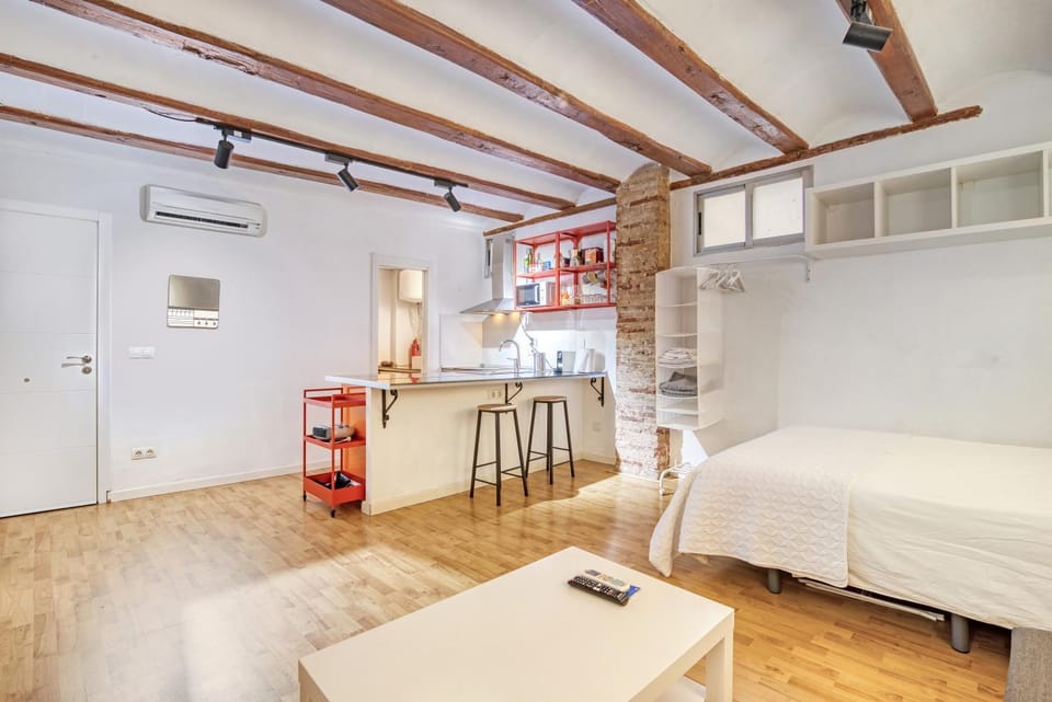 Property building, Living room, Bedroom