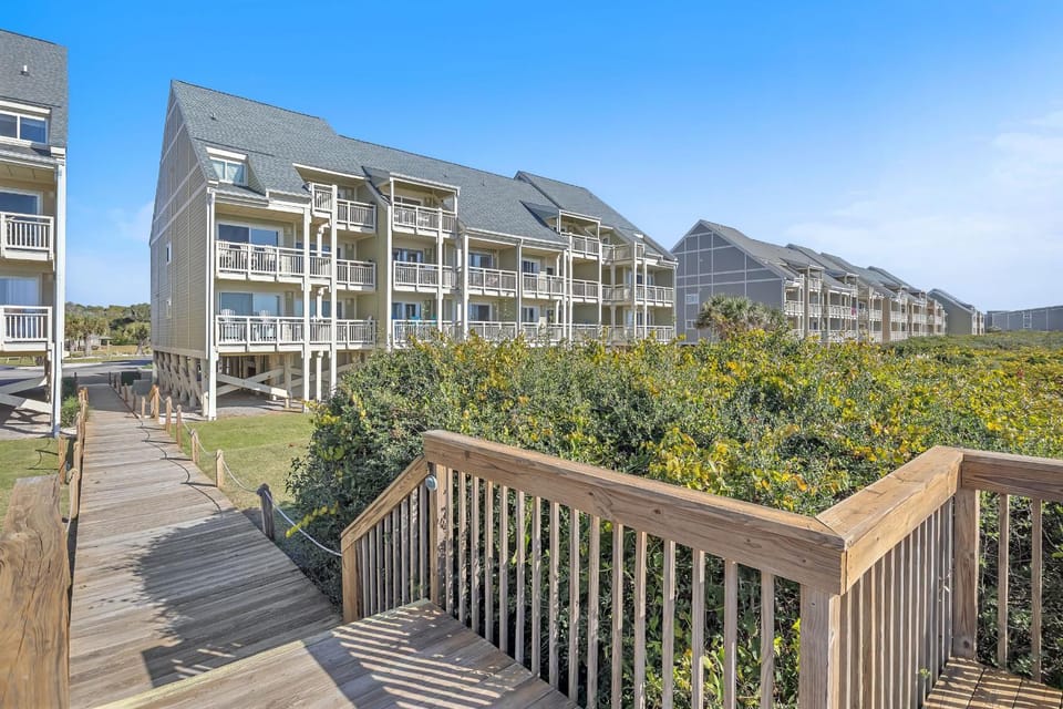 A Breath Of Heaven by Oak Island Accommodations Apartment in Caswell Beach
